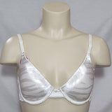 DISCONTINUED Maidenform 7122 One Fabulous Fit Jacquard Satin Underwire Bra 36D White - Better Bath and Beauty