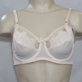 Bali 180 0180 Flower Underwire Bra 40B Ivory NEW WITH TAGS - Better Bath and Beauty