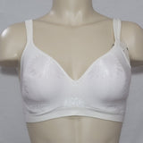 Bali 3463 Comfort Revolution Wire Free Bra 34C White NEW WITH TAGS - Better Bath and Beauty