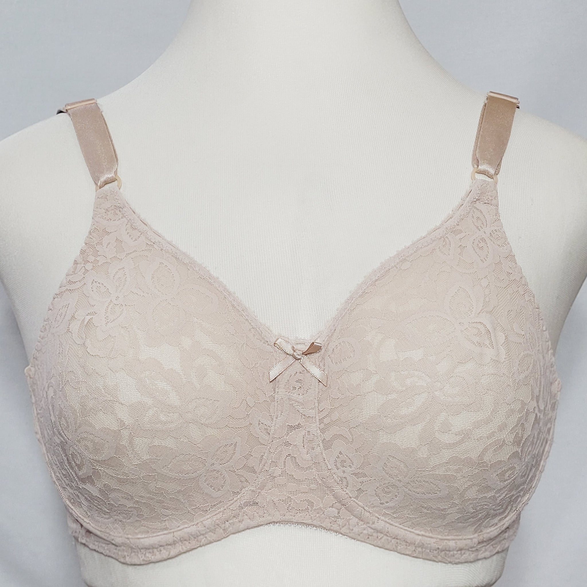 Le Mystere Bra 36E Womens Nude Lace Trim Full Coverage Hook and
