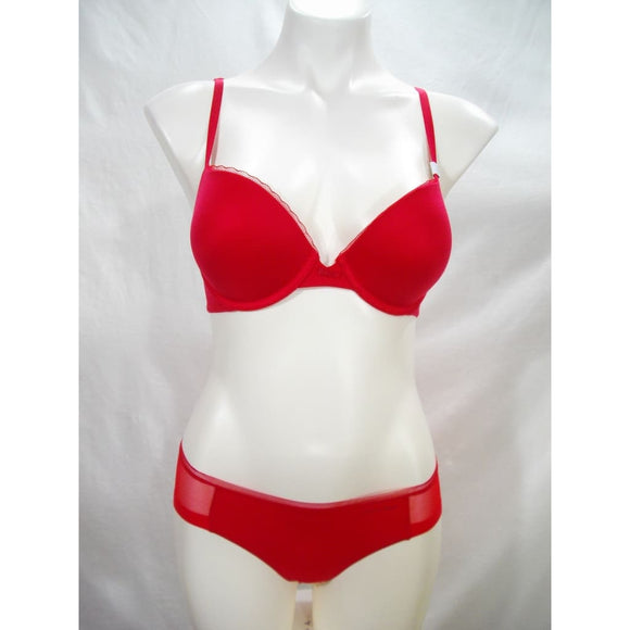 https://intimates-uncovered.com/cdn/shop/products/calvin-klein-qf1715-everyday-push-up-plunge-underwire-bra-32d-qf1708-sculpted-mesh-panel-bikini-medium-red-nwt-bras-sets-intimates-uncovered_335_580x.jpg?v=1571518958