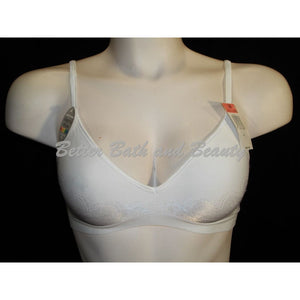 Hanes HC89 Comfort Flex Fit Comfort Support WireFree Bra SMALL White NWT - Better Bath and Beauty